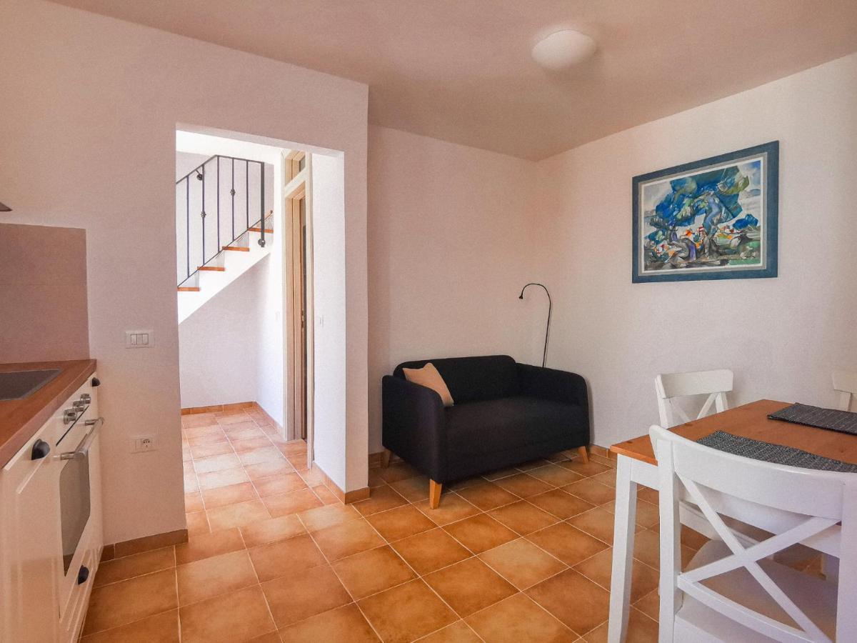 Apartment Muretto Basanija Bagian luar foto